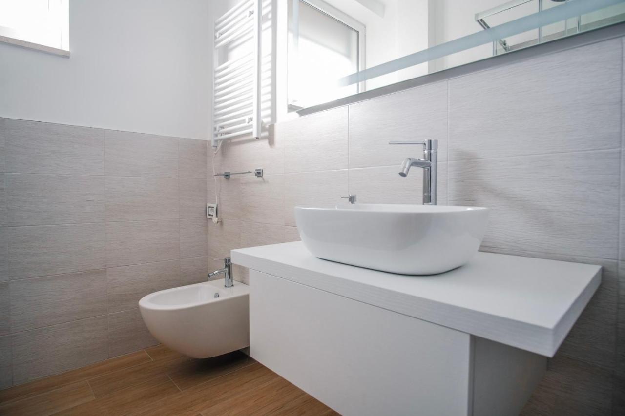 Rossani Suites&Aparts Барі Екстер'єр фото