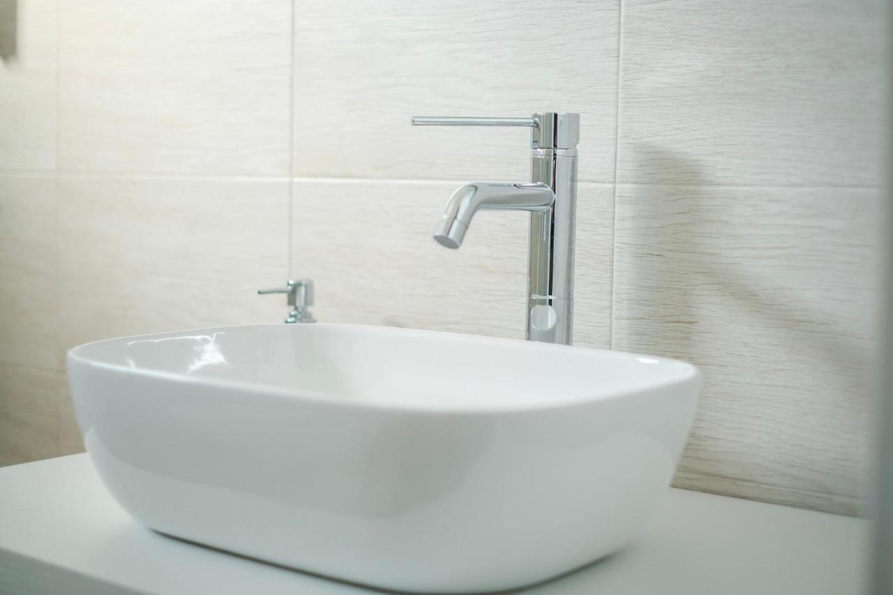 Rossani Suites&Aparts Барі Екстер'єр фото