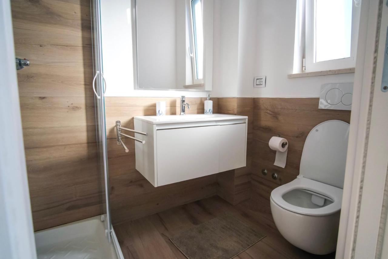 Rossani Suites&Aparts Барі Екстер'єр фото